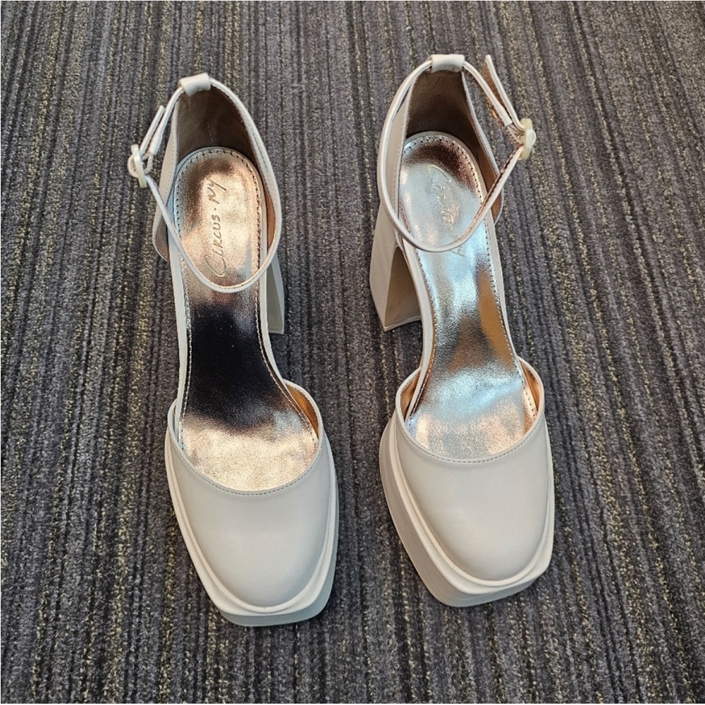 Circus By Sam Edelman Bailey Platform Pumps